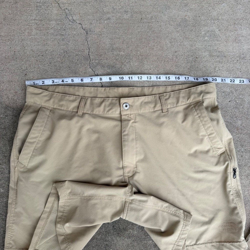 The North Face Mens Hiking Shorts Khaki Tan Size 40 Nylon Outdoor Cargo 7 Inseam - Picture 6 of 7